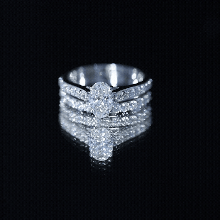 Oval Lab-Grown Diamond Bridal Set with IGI Certificate